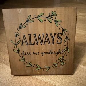 Hobby Lobby Wooden Sign with Green Leaf Wreath